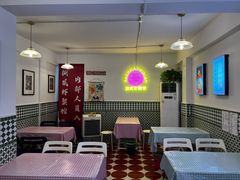 -捌贰虾蟹·江湖菜馆(江汉路店)