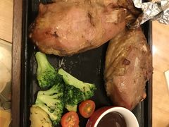 -必胜客(WOW中心城店)