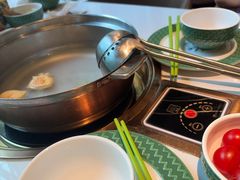 -润园四季椰子鸡火锅(卓越INTOWN店)