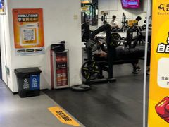 -超鹿运动(达信大厦店)