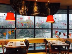 大堂-必胜客(大坪英利店)