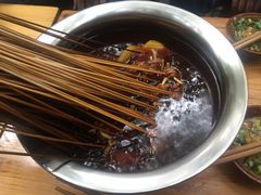-四小区火锅·巷子里的重庆火锅(花照壁店)