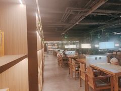 -魔方城市书房(中街益田店)