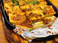 东镇千叶豆腐-老东镇啤酒屋海鲜加工·蒸汽海鲜·海鲜烧烤(台东店)