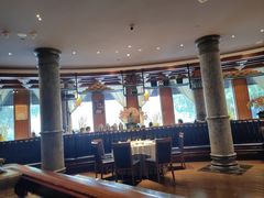 -八府香鸭·啫啫煲(华山路店)