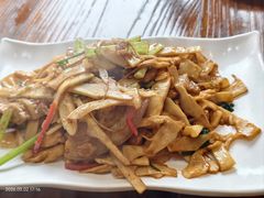 鲜笋炒五花肉-凤厨顺德水乡凤味馆(大良锦龙路店)