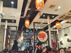 大堂-极简·炭火烤肉主题餐厅·龙虾烧烤·烤羊排(宝龙店)