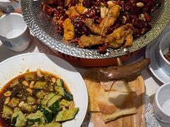 -小鱼小牛·鱼牛干锅·脆鱼火锅(世欧广场店)