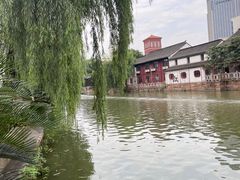 -佬钱湾仔(衣裳街店)