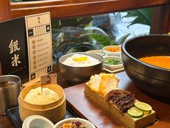 -银米·云南传统过桥米线(双廊黑金冠店)