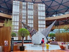 -上海滴水湖皇冠假日酒店