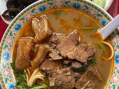 红烧牛三宝面-金杨拉面王小吃面馆·牛三宝面·红烧牛肉粉