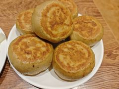 -清真吴记门钉肉饼·喜多利