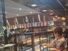 -遇上西雅图多融合海鲜自助餐厅(中房金谊广场店)