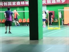 -健龙森俱乐部·游泳·健身·羽毛球综合体育馆