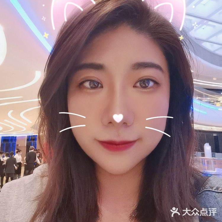 日月光美发探店