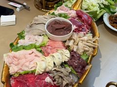 -周老三跷脚牛肉·全牛火锅(非遗传承店)