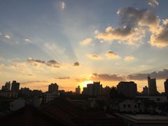 -上海市位育初级中学