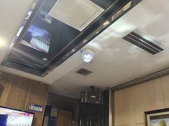 -蓝尊量贩(黄河路店)