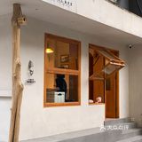 在咖啡厅交了一个叫“妞妞”的新朋友