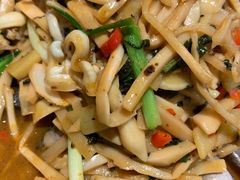 -蚝美人·生蚝海鲜烧烤(茶花园店)