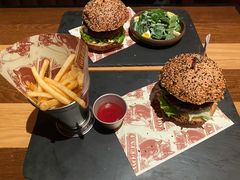 -FAT COW(虹梅路店)