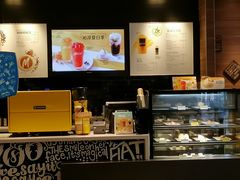 -麦当劳(汉口火车站候车室店)