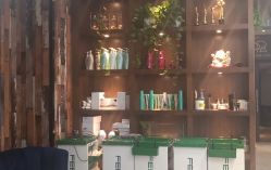 -PE SALON