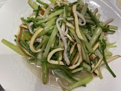 -隆江大酒店(雯婕商务楼店)