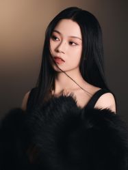 -绝对人气写真艺术中心