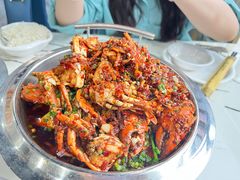 -凤凰路何眼镜香辣蟹(花果园店)