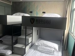 -粤塔X趣影电竞酒店(天河广场车陂地铁站店)