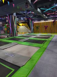 -反弹蹦床公园·亲子乐园·团建·派对(尚品奥莱店)
