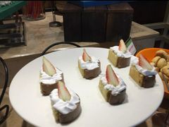 -亚马逊环球美食百汇(新城吾悦广场店)