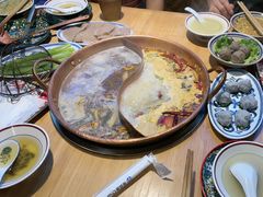 -洱火云南酸菜牛肉火锅(石景山当代商城店)