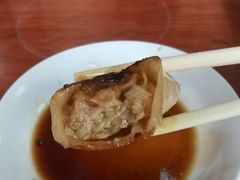 -小街锅贴(护国寺店)