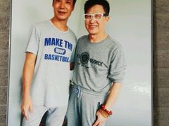 龙兴文吃饭时的照片-邹记·美食(斗门店)