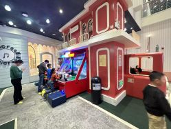 -奈尔宝·儿童乐园·亲子餐厅(华采天地店)