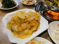 炒土豆-庖丁人家巴东茶店牛肉(施南古城店)