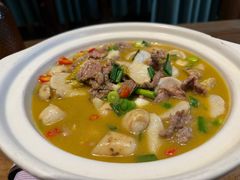 -头上红煨盐鸡乡村食府