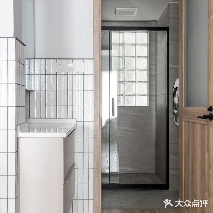 今日分享入户见厅太尴尬，看看这84㎡小三居是怎么设计的