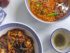 辣肉面-沪西老弄堂面馆(定西路店)