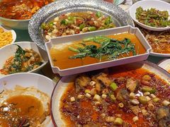 -巴特餐饮6加1音乐餐吧·新疆菜