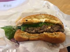 意式黑醋烧烤风味安格斯厚牛堡-麦当劳(景城邻里中心店)