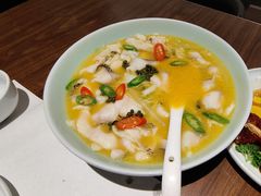 -港丽餐厅(正大店)