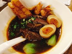 -晶华冠军牛肉面坊