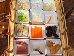 自助取餐区-香麒园·过桥米线·南湖雅宴