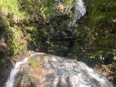 -藏龙百瀑风景区