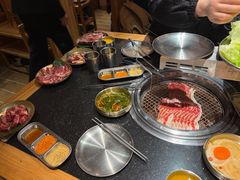 -韩烧牛中牛·甄选黑牛烤肉(黑金店)