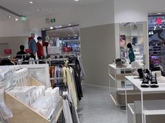 -hotwind热风(中贸广场店)